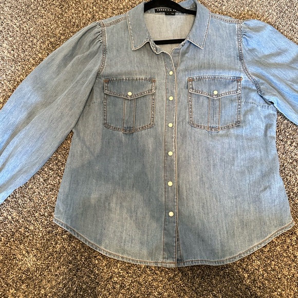 Veronica Beard denim button down - Picture 4 of 6